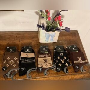 Brand New Louis Vuitton Brown and Black Sock Set